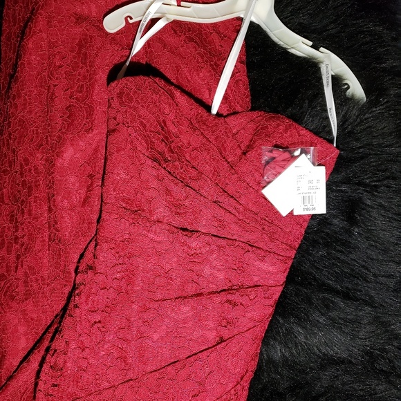 NWT Red lace gown - Picture 2 of 5